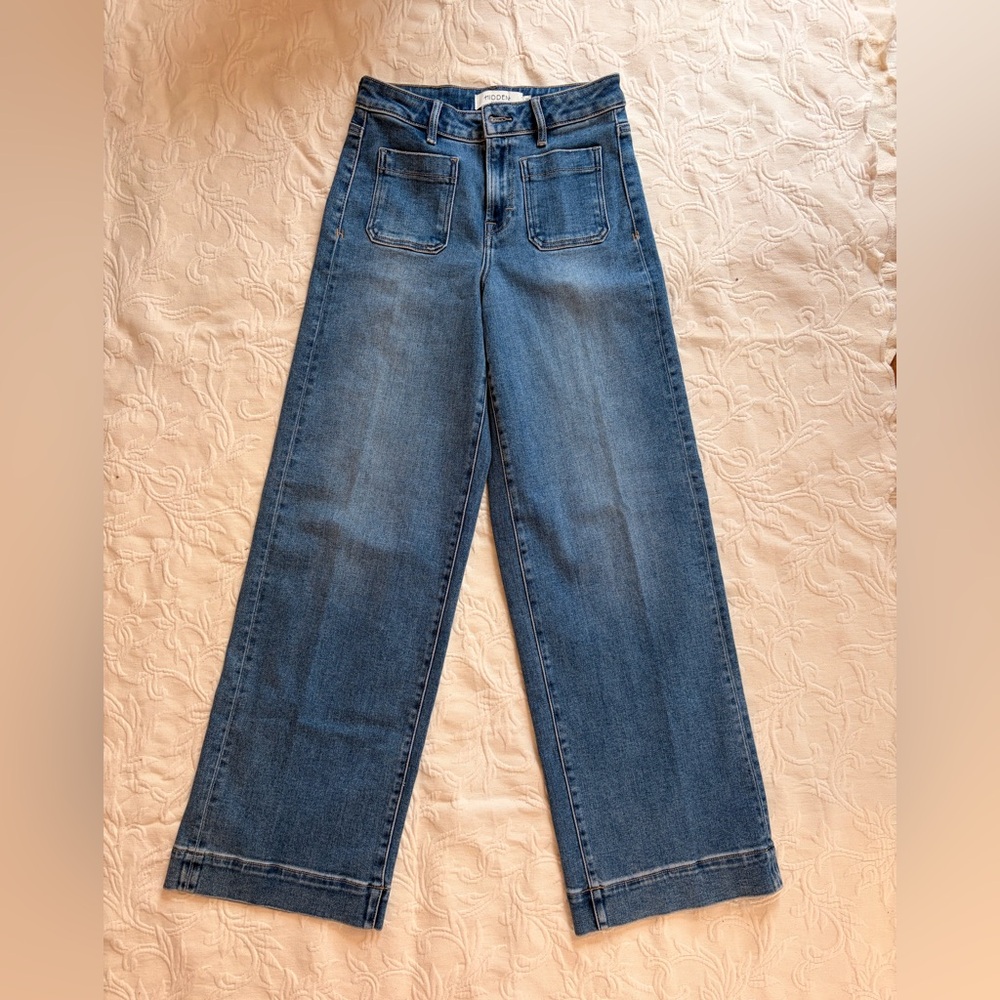 NWOT Wide leg Hidden Jeans